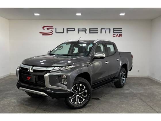 MITSUBISHI L200 TRITON 2.4 16V TURBO DIESEL SPORT HPE-S CD 4P 4X4 AUTOMÁTICO